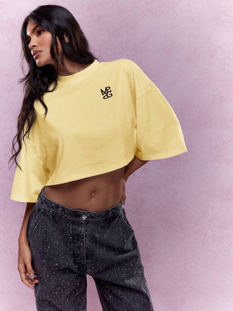 MISSGUIDED Embroidered Logo Dropped Shoulder Loose Fit Crop T-Shirt