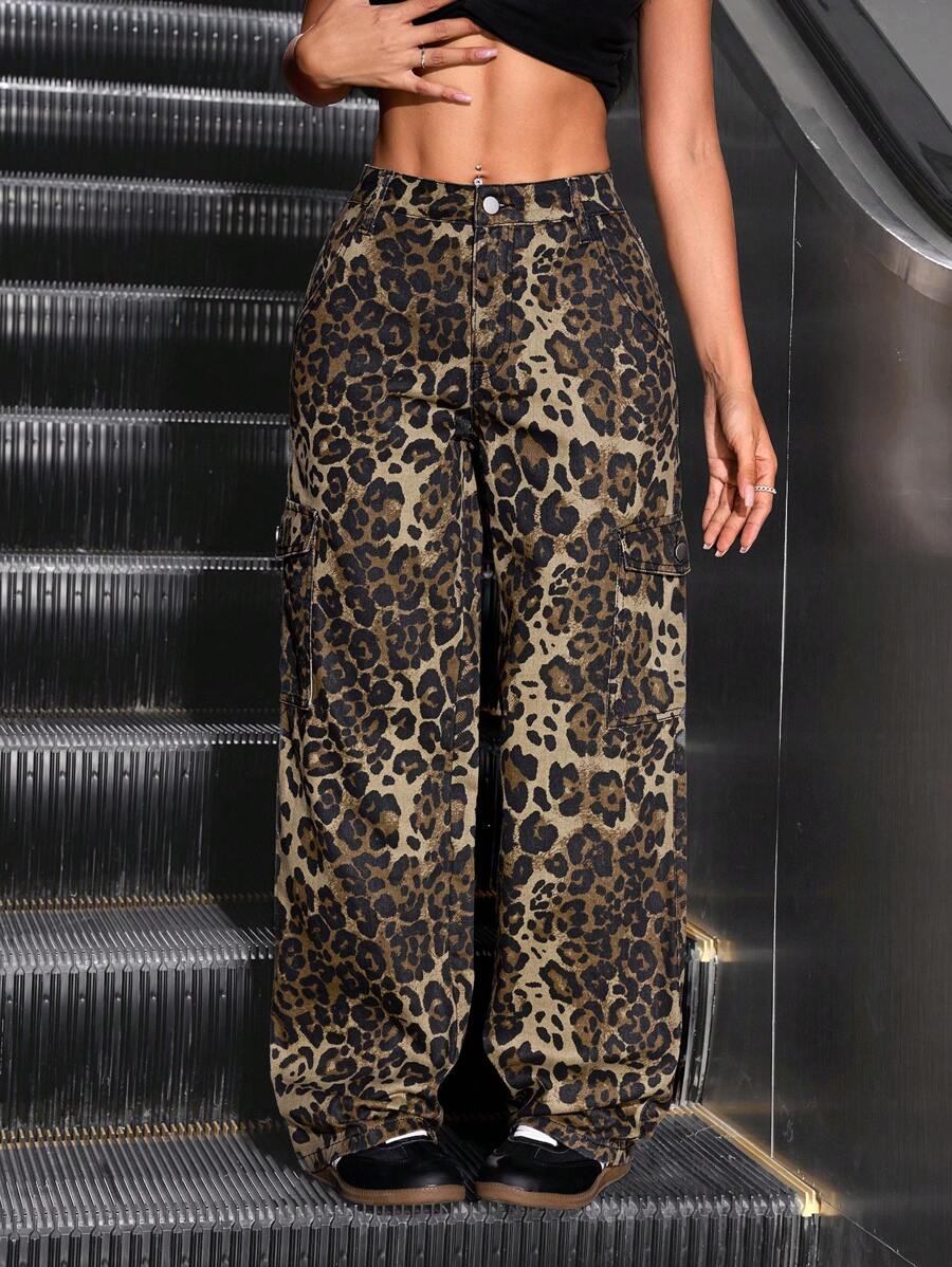 SHEIN PETITE 女式豹纹工作服直筒休闲宽松牛仔裤，带口袋 - 彩色 - 查看 1