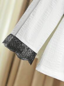 SHEIN Baby Girl Autumn Colorblocked Fashion Letter Embroidered Lace Trim Top, Suitable For Outdoor, Casual, Party - Black and White - View 5