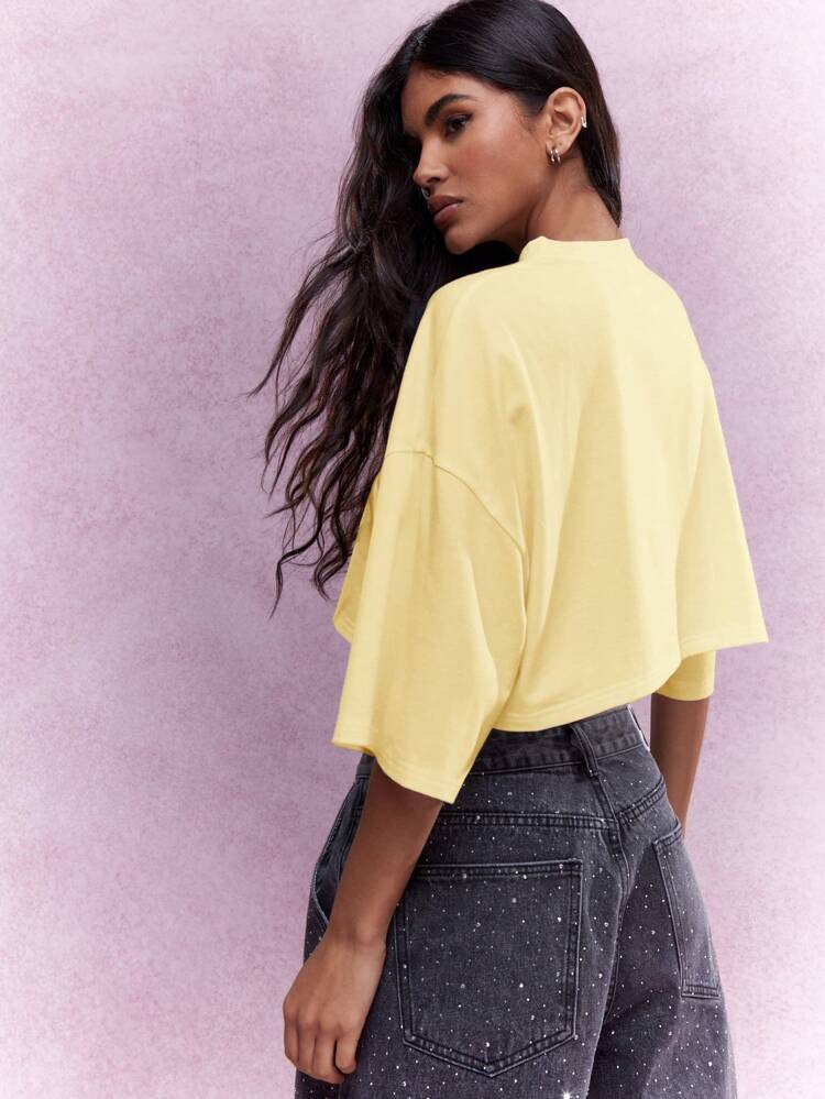 MISSGUIDED Embroidered Logo Dropped Shoulder Loose Fit Crop T-Shirt