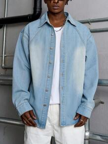 Manfinity EMRG Men's Casual Long Sleeve Denim Shirt With Single Breasted Button