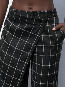 Maija Plaid Asymmetrical British Style Casual Modern Urban Fashionable Charm