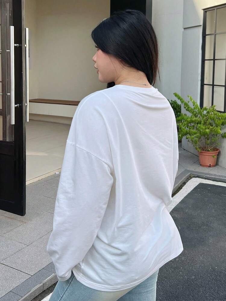Dazy Petite Plus Women's White Solid Color Loose Round Neck Long Sleeve Casual T-Shirt, For Spring And Autumn