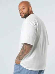 Manfinity VCAY Manfinity CozeMod Men's Plus Size Casual Knitted 3D Sculpture Loose Drop-Shoulder Round Neck Short Sleeve T-Shirt Suitable For Summer Daily Wear