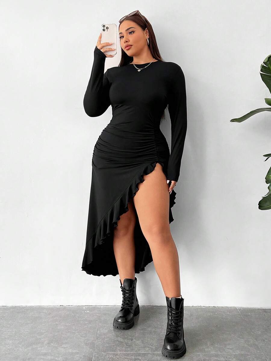 SHEIN EZwear Kích thước cộng với viền bất đối xứng với đường xẻ cao và váy dài tay có khuy nhún nhún - màu đen - Xem 1