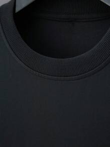 Manfinity Homme 男式加大码宽松睫毛和字母印花秋季和春季落肩套头运动衫 - 黑色 - 查看 6