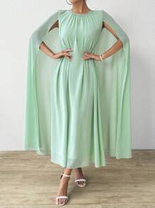 Chiquease 优雅女士纯色圆领斗篷袖长裙