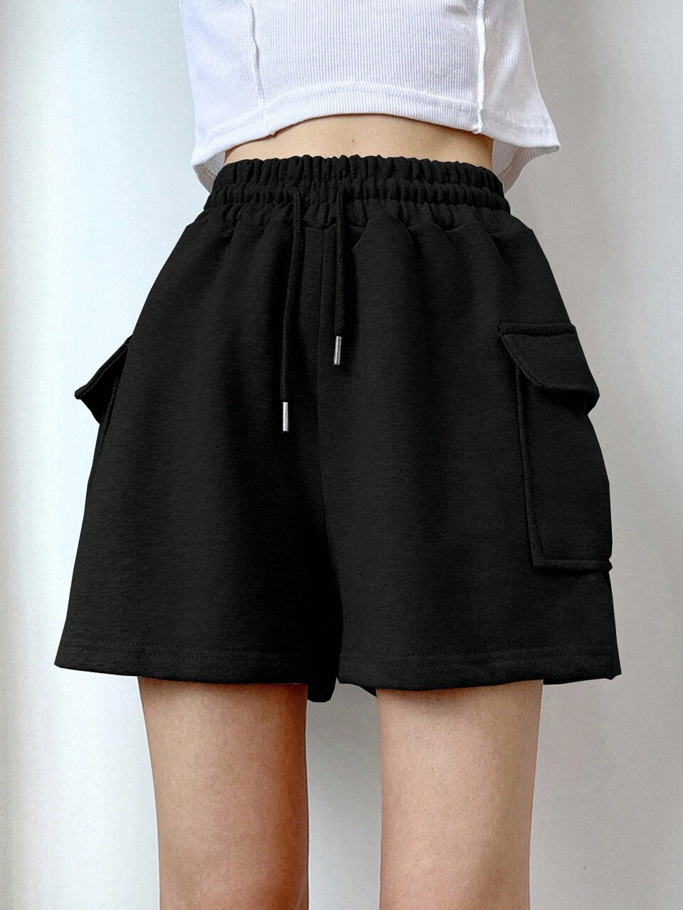 Women's Solid Color Drawstring Waist Cargo Pocket Casual Loose Shorts School