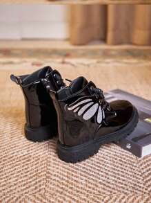 Botas de princesa para niñas, nueva moda de otoño/invierno, estilo británico para actuaciones, baile y fiestas, botas cortas cómodas con cremallera lateral, tallas 26-36