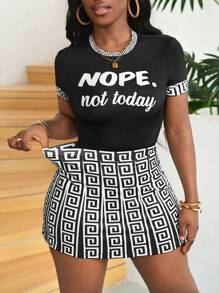 Slaydiva Women's Summer Black And White 2-Piece Outfit,Casual Streetwear City Break Letter Slogan T-Shirt&Geometric Print High Waist A-Line Mini Skirt Set - Black and White - View 8