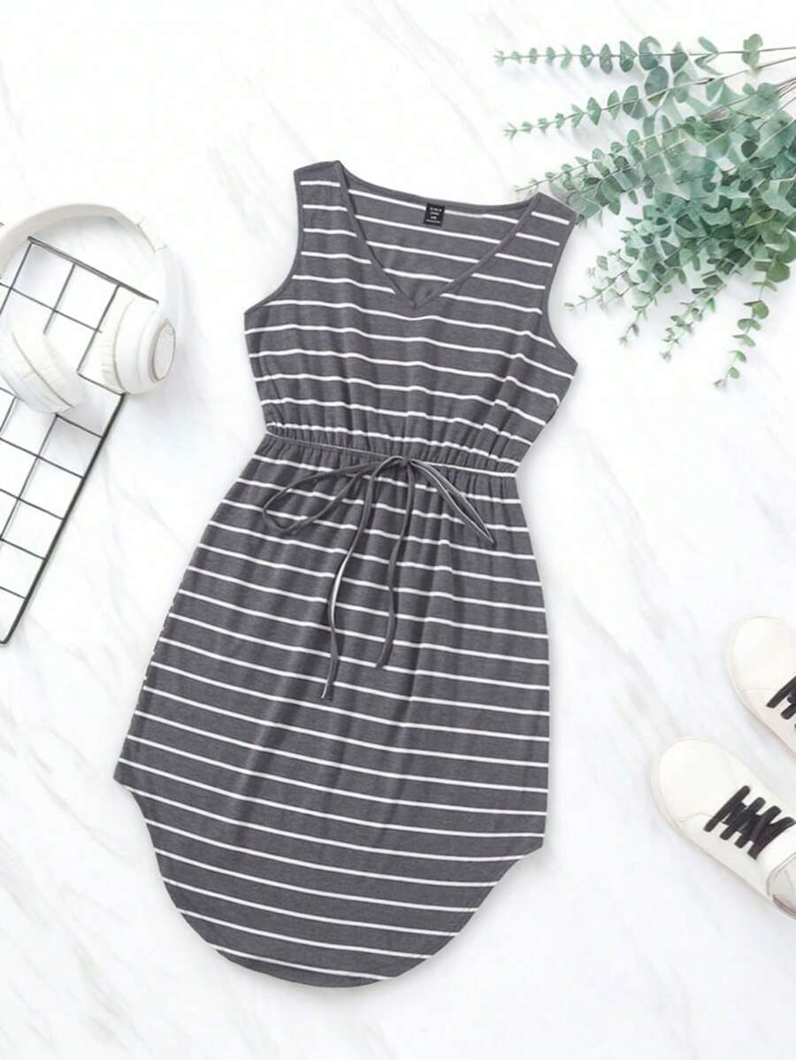 SHEIN LUNE 大尺碼女士條紋花卉印花V領腰帶無袖休閒裙，夏季 - 彩色 - 查看 1