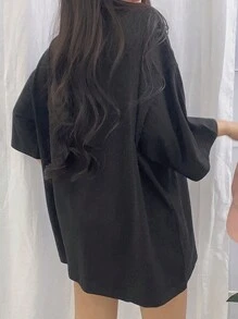 DAZY Camiseta de manga corta con cuello redondo holgada y de corte amplio con estampado de letras, para uso casual de verano por mujeres - Negro - Ver 2