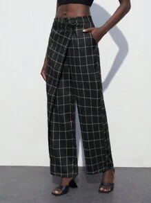 Maija Plaid Asymmetrical British Style Casual Modern Urban Fashionable Charm