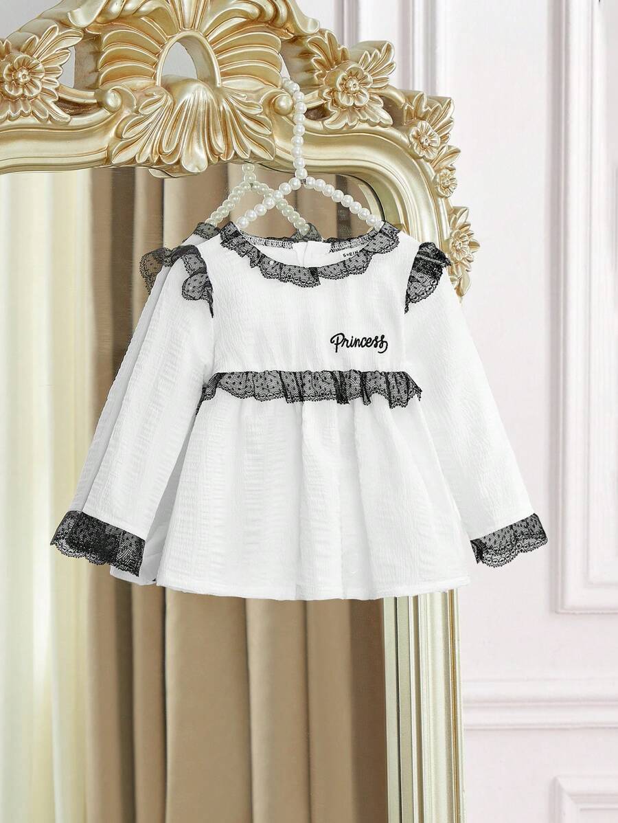 SHEIN Baby Girl Autumn Colorblocked Fashion Letter Embroidered Lace Trim Top, Suitable For Outdoor, Casual, Party - Black and White - View 1