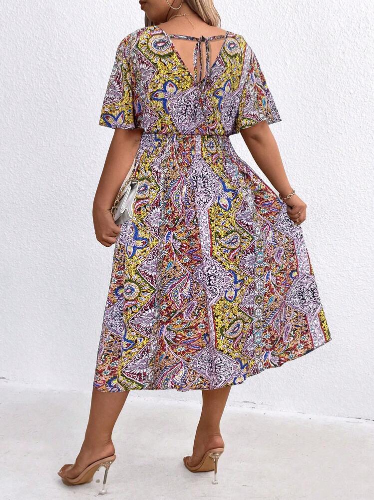 SHEIN Clasi Vestido casual sencillo de manga corta con cuello en V y estampado floral para mujer de talla grande - Naranja - Añade 2