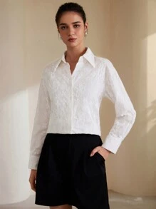 Aveloria Rosie 简约刺绣休闲长袖纽扣衬衫
