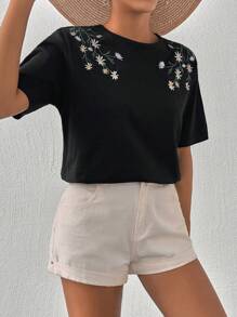 Cottnline T-Shirt With Flower Embroidery At Shoulder, Round Collar - Black - View 4