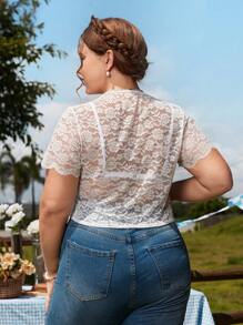 SHEIN Frenchy 大码 Dirndl 女式蕾丝 V 领慕尼黑啤酒节衬衫 - 白色 - 查看 2