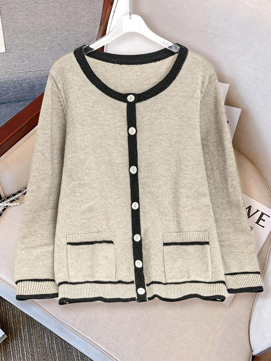 Plus Size Nữ Màu sắc tương phản Áo len dệt kim dài tay cài cúc đơn giản - Nhiều màu - Xem 1