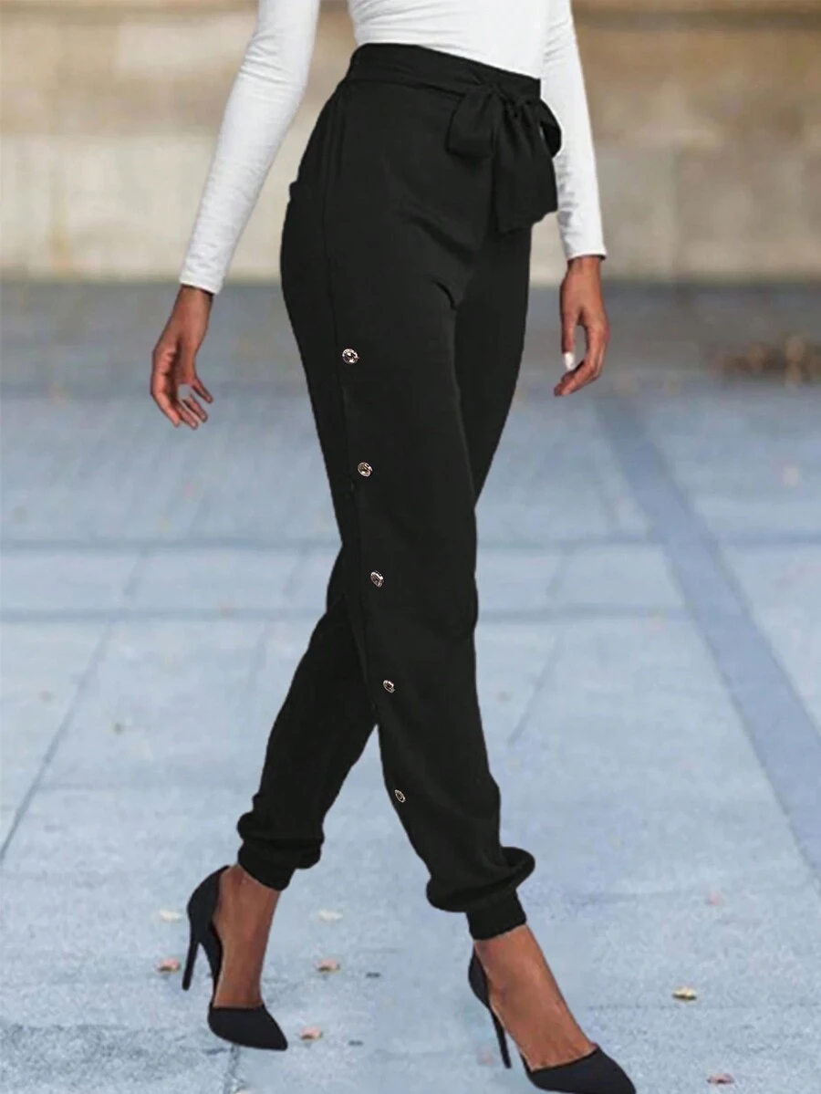Quần âu nữ có cạp xoắn và nút cài bên hông - màu đen - Xem 1
