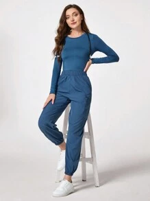 TaskEZ Set Seragam Wanita Minimalis Atasan dan Celana Saku Model Scrubs (baju terusan) Leher Bulat Lengan Panjang Warna Polos - Dusty Blue - View 7
