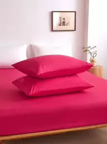 3pcs Solid Deep Pink Fitted Sheet Set, Made Of Microfiber Fabric, Includes 1 Fitted Sheet And 2 Pillow Shams (Pillow Insert Not Included), Modern Soft Bedding Set, Suitable For Home, Dorm, Back To School, Deep Pocket Design Fits Up To 16-Inch Mattress