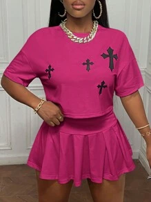 Slaydiva 2 件套：2024 极简休闲运动街头网球装 - 白色十字印花宽松短袖 T 恤和高腰迷你百褶裙，女士青少年短裙套装裙两件套粉色 2 件套青少年女童短裙套装 - 玫紅色 - 查看 3