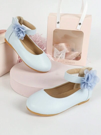 新款秋季学生时尚平底舞蹈派对皮鞋，女童舒适户外鞋