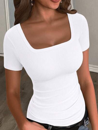 Slaydiva Basic Summer White Women's T-Shirt With Round Neck, Short Sleeves, Regular Fit, Tightening Side Pleats And Stretchy Ribbed Fabric -D