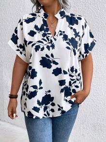 SHEIN CURVE+ Women's Casual Woven Printed V-Neck Roll-Up Sleeve Plus Size Loose Blouse, Summer