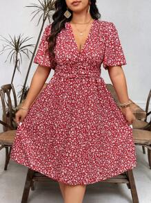 SHEIN LUNE Plus Size Floral Ruched Waist Casual Vacation Dress - Burgundy - View 6