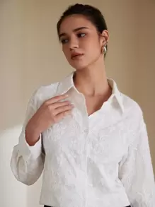 Aveloria Rosie 简约刺绣休闲长袖纽扣衬衫