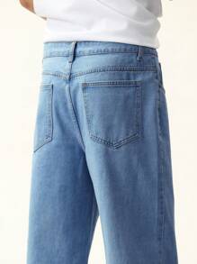 Manfinity Hypemode Men's Light Blue Washed Straight Leg Jeans - Medium Wash - View 8