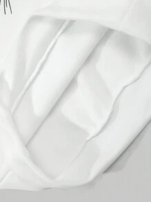 Manfinity LEGND Men's Minimalist Animal Print Crew Neck Sweatshirt - White - View 7