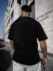 Men Letter Graphic Tee