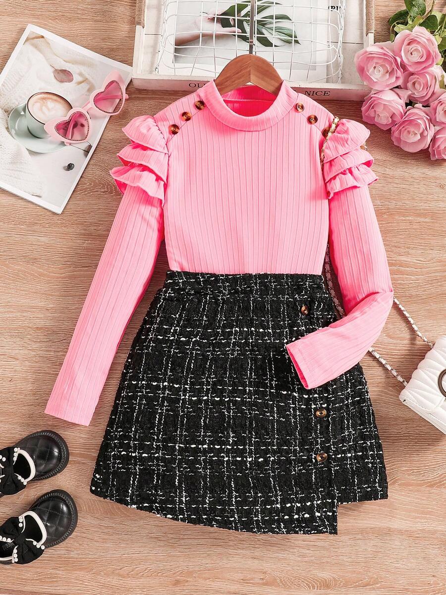 SHEIN 2 piezas Conjunto de niña preadolescente con blusa de manga larga sólida y falda mini a cuadros - Multicolor - Ver 1