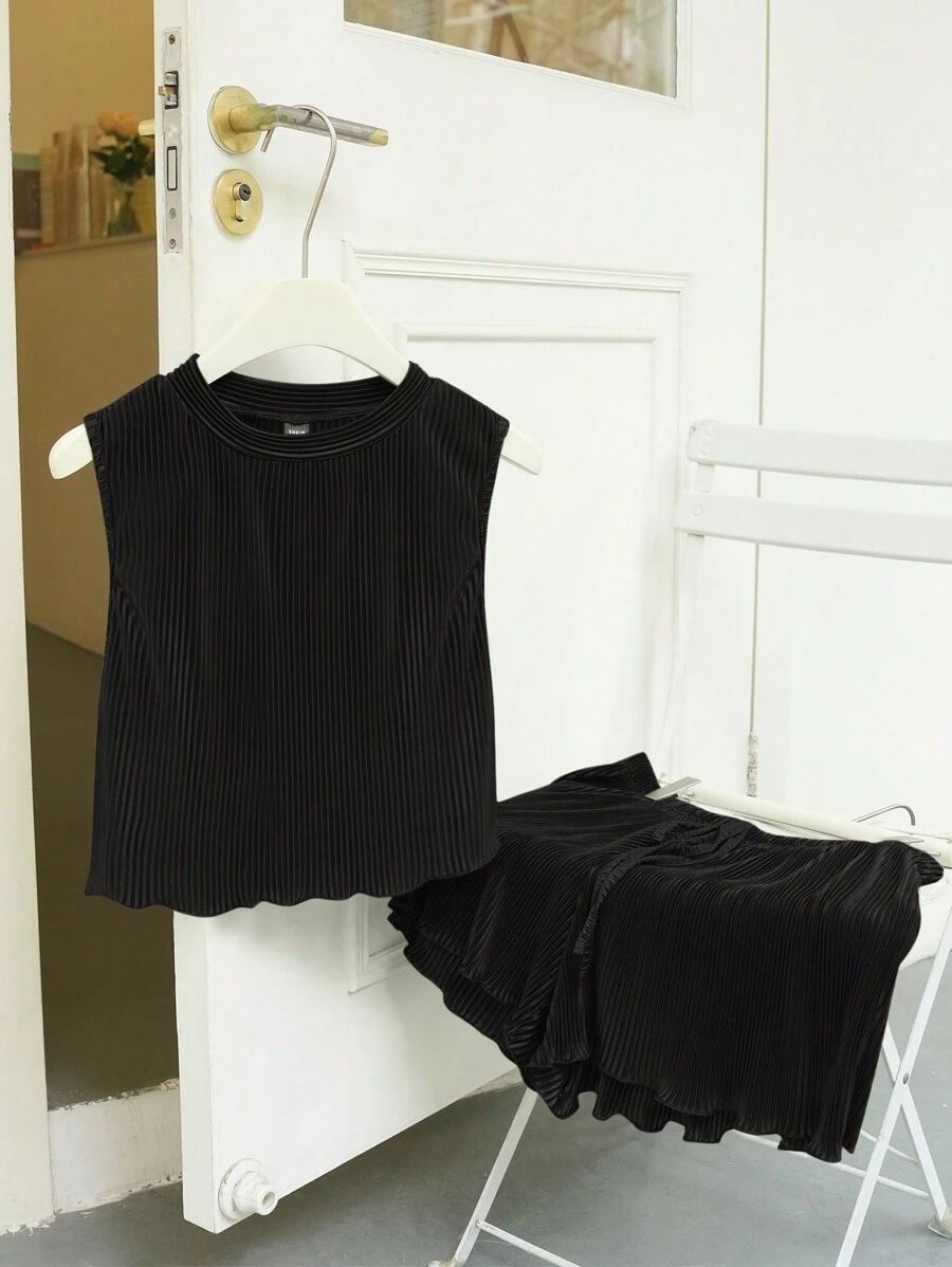 SHEIN EZwear Plus Size Summer Casual Solid Color Tank Top And Shorts 2-Piece Set - Black - View 1