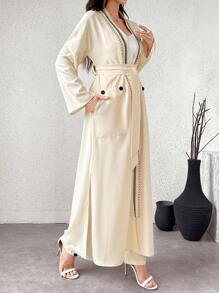 Al Najma 2 件套女士优雅丝带拼布长夹克和裤子套装，春秋季，工作/优雅/休闲/朴素风格，Abaya 套装 2 件套 - 米色 - 查看 3