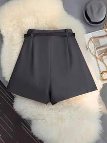 女士纯色褶皱休闲短裤，简约设计，适合日常通勤 - 深灰色 - 查看 2