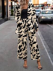 SHEIN Clasi Bộ 2 chiếc áo sơ mi và quần dài in hình cây thông thường dành cho nữ, thích hợp cho mùa thu đông - Màu be - Xem 4