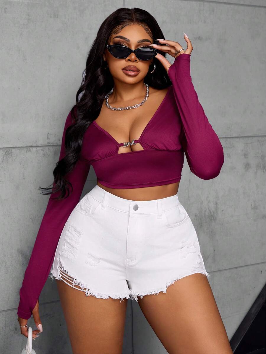 SHEIN Essnce Pantalones cortos vaqueros tipo jegging de talla grande en unicolor con bolsillos, bajo deshilachado y rasgado - Blanco - Ver 1