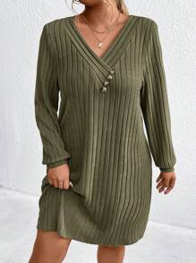 Vestido casual corto de manga larga con cuello en V acanalado de color liso para tallas grandes