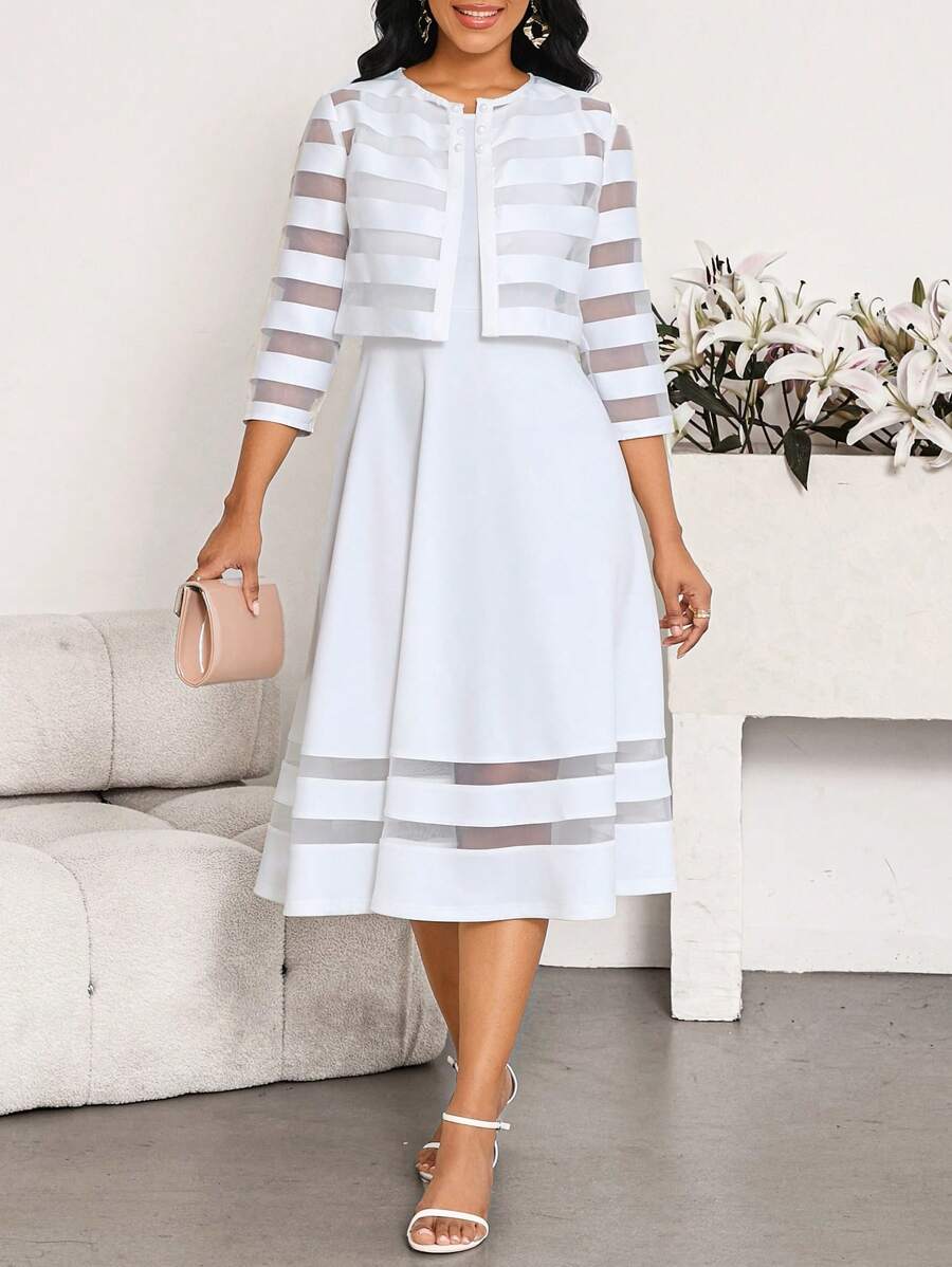 SHEIN Lady Conjunto de dos piezas de ropa casual de negocios para mujer: Cardigan corto elegante de encaje blanco y vestido entallado para mujer - Blanco - Ver 1