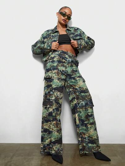 SUMWON WOMEN Street Camo Print Straight Fit Cargo Pants