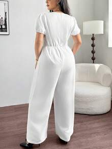 SHEIN Privé Cộng với kích thước Bộ áo liền quần màu trắng tay phồng giản dị và thanh lịch thoải mái có đường viền cổ cho phụ nữ, vừa vặn - trắng - Xem 2