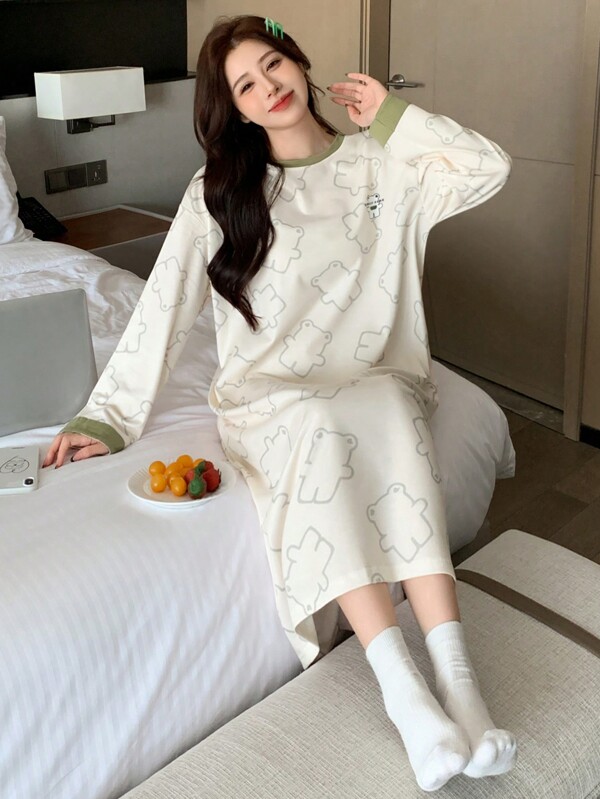 DAZY Women's Cute Cartoon Bear Print Color Block Crew Neck Long Sleeve Nightgown