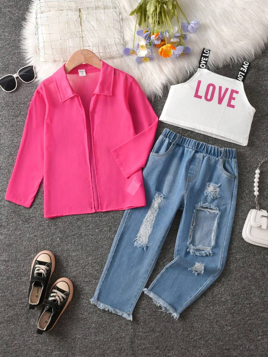 SHEIN 3 piezas Conjunto de ropa casual para niña joven: Blusa de manga larga rosa, camiseta sin mangas con estampado de letras, jeans desgastados con bolsillos - Rosa Fucsia - Ver 1