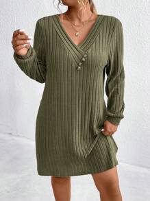 Vestido casual corto de manga larga con cuello en V acanalado de color liso para tallas grandes