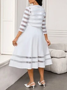 SHEIN Lady Conjunto de dos piezas de ropa casual de negocios para mujer: Cardigan corto elegante de encaje blanco y vestido entallado para mujer - Blanco - Ver 2