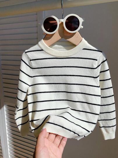 SHEIN Suéter de cuello redondo de manga larga con rayas blancas y negras elásticas, casual y versátil, adecuado para niños de jardín de infantes